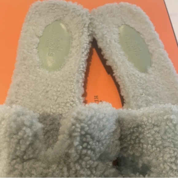 HEREMES LIMITED EDITION ORAN SHEARLING SANDAL💎💎 - Picture 7 of 8